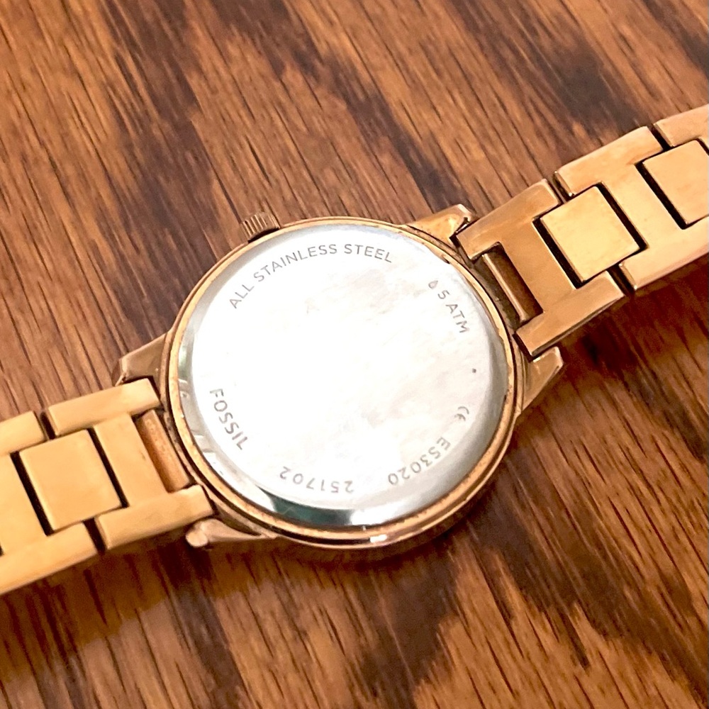 Fossil women’s watch - Picture 2 of 3